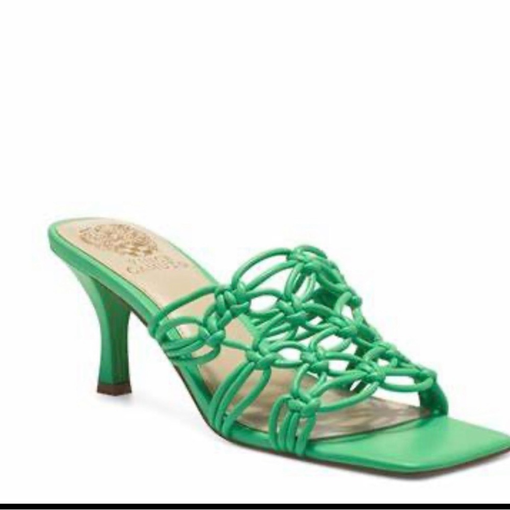 NIB Vince Camuto green crochet sandals